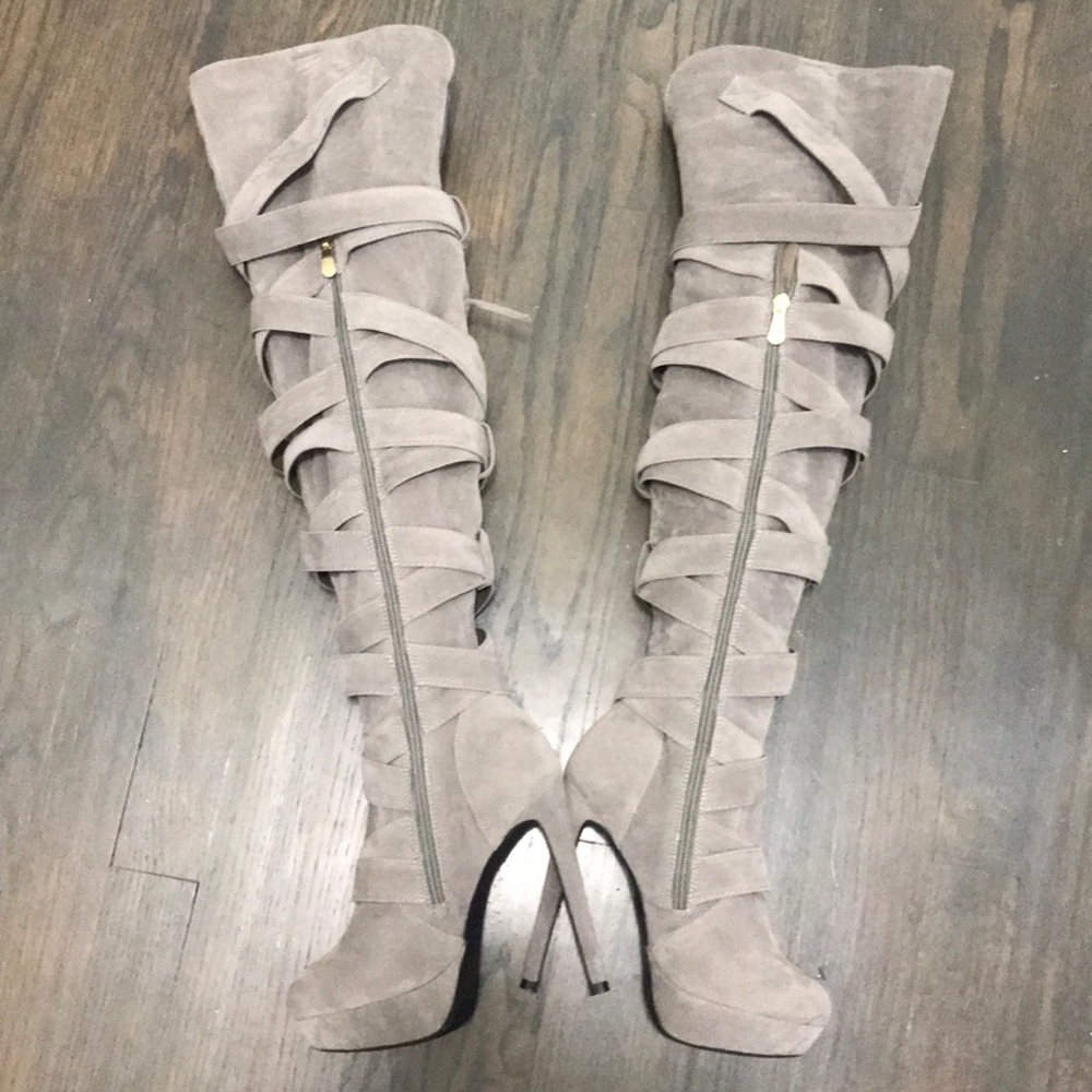 SOLD - Picture 2 of 6